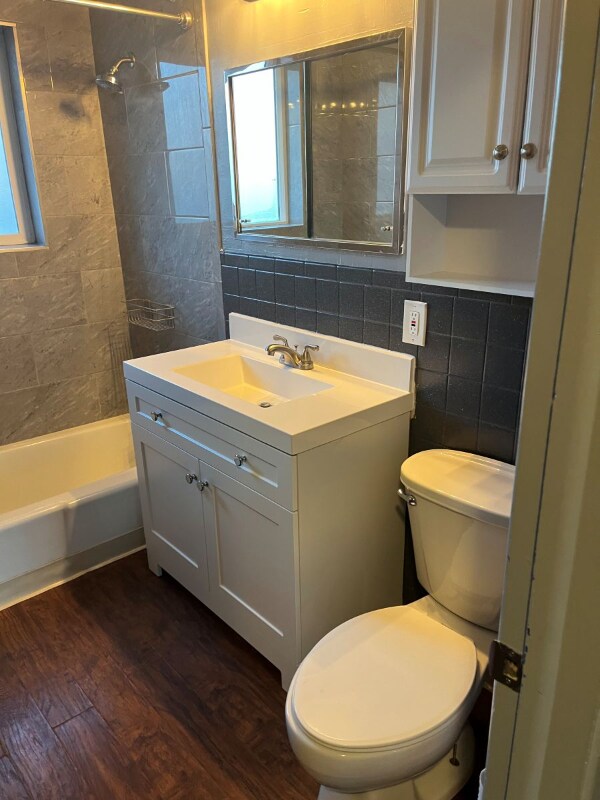 Building Photo - 4710 Lincoln St