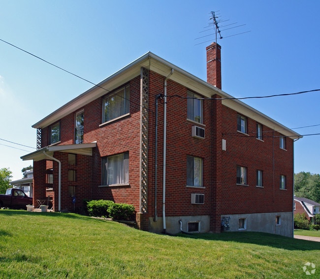 Primary Photo - 301 Stevenson Rd