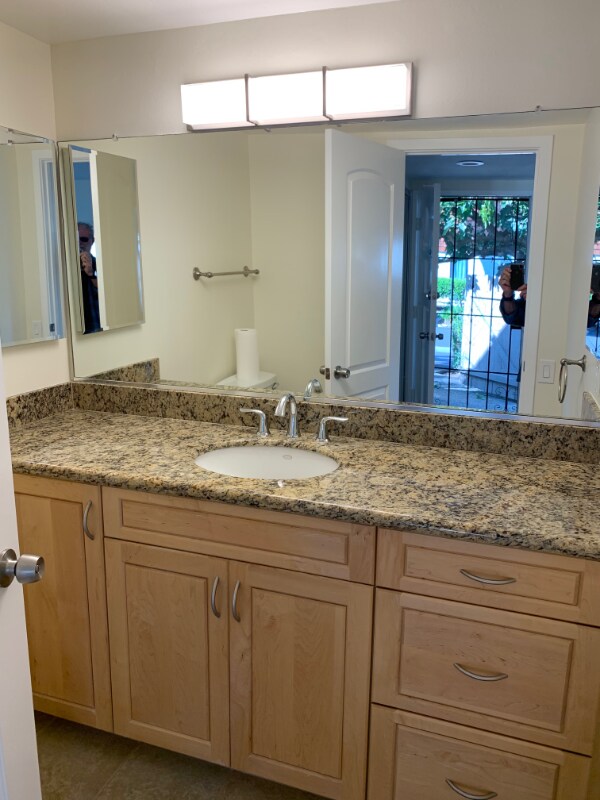 Building Photo - 16765 Barefoot Cir