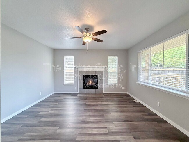 Building Photo - 5847 SW Coventry Pl