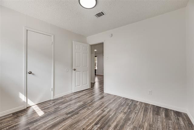 Building Photo - 506 N Elm St