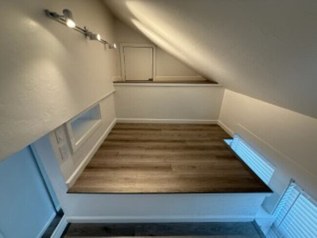 Building Photo - Loma Alta Avenue (10)