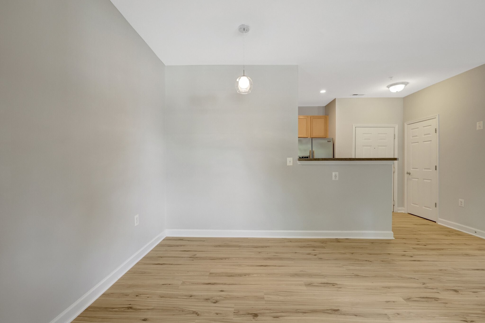 Building Photo - 42421 Rockrose Sq