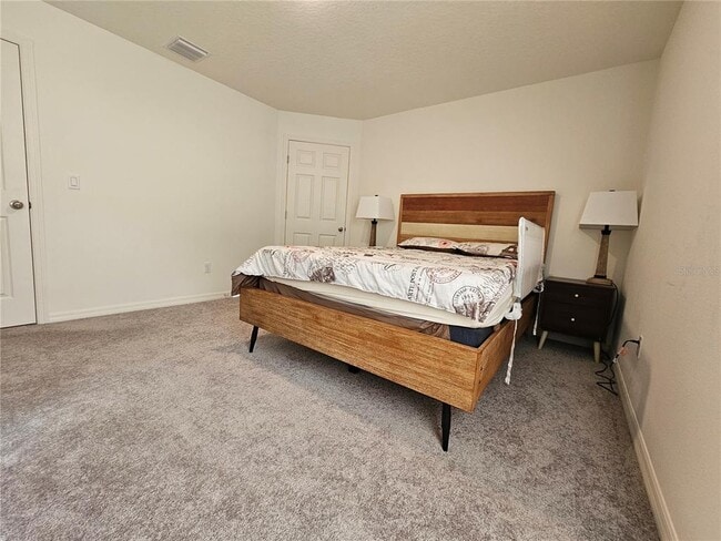 Building Photo - 32 Ramrock Ln