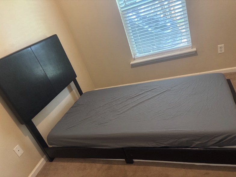 Building Photo - 1 Golden Lake Loop