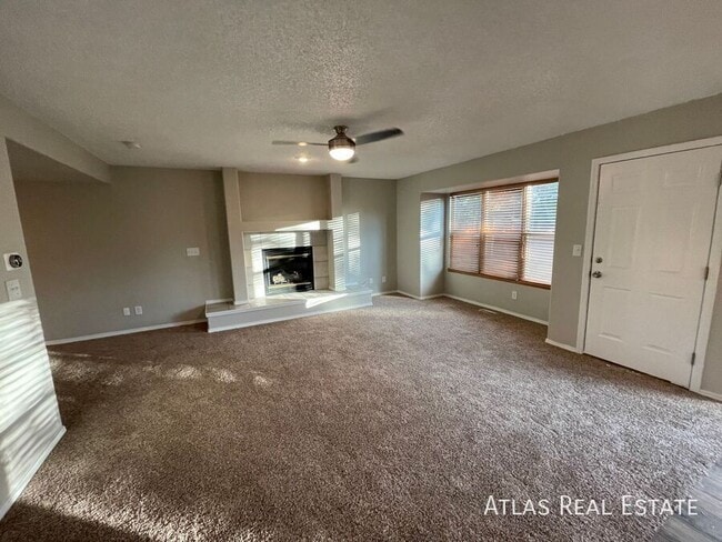 Building Photo - 4920 Braddock Dr