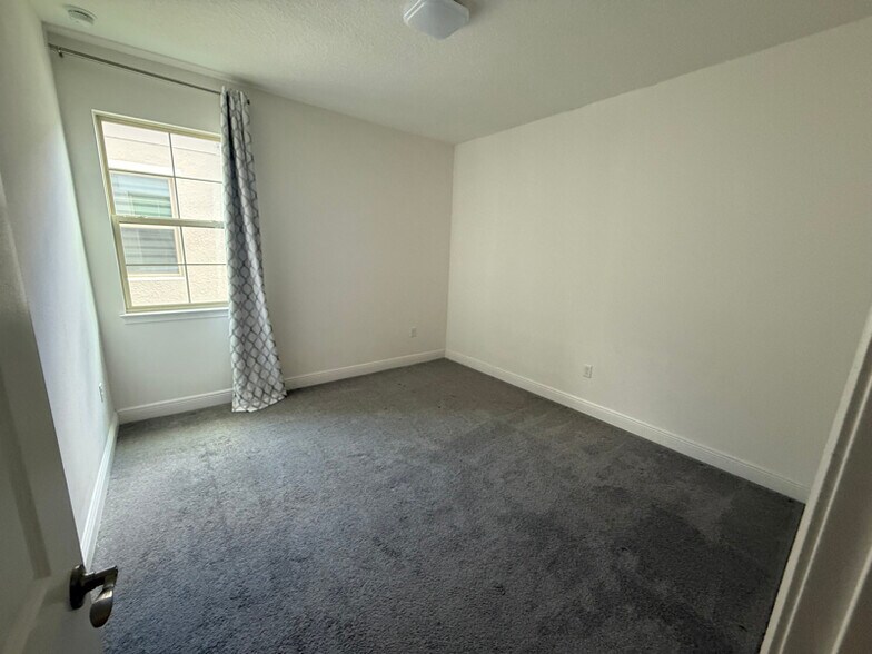 Building Photo - 7537 Wing Span Wy