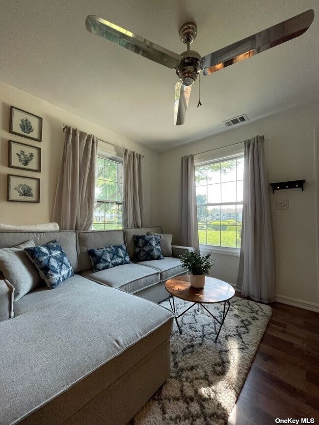 Building Photo - 208 Fairview Cir