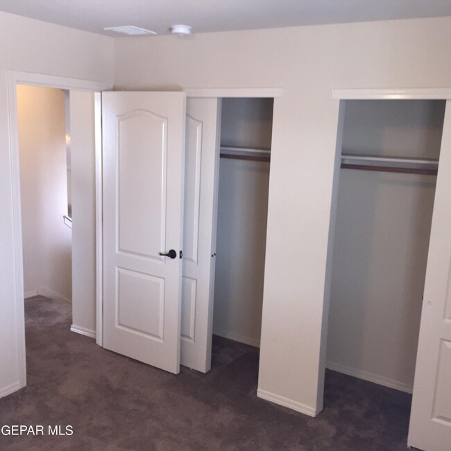 Building Photo - 14268 Ranier Point Dr
