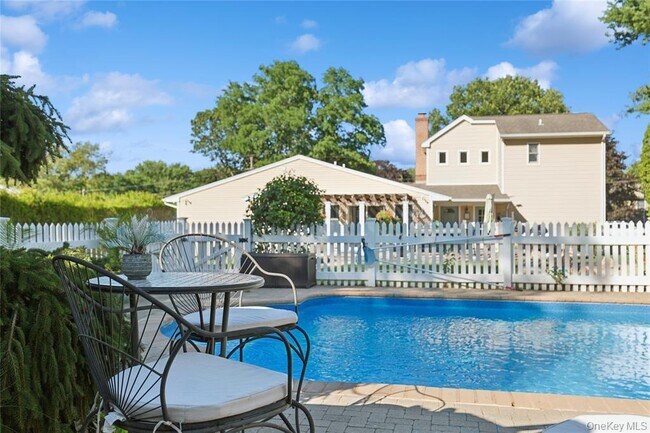 Building Photo - 123 Broad Ave