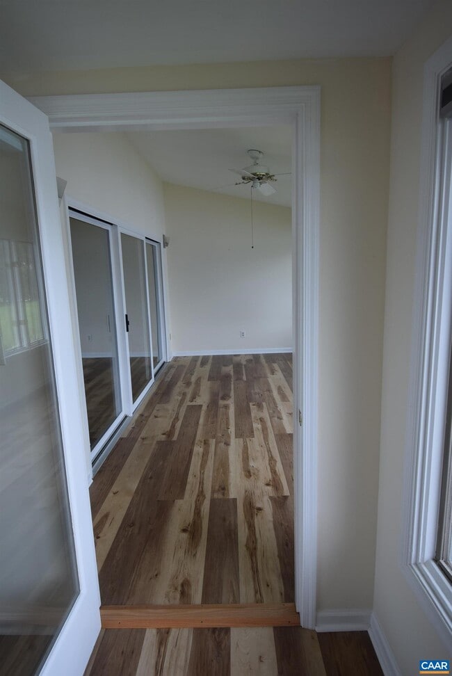 Building Photo - B3 Marina Point