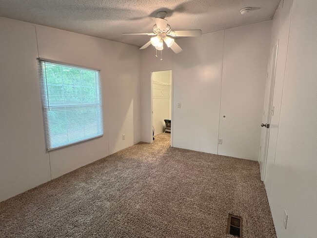Building Photo - AVAILABLE NOW | PETS ALLOWED OUTDOORS ONLY...
