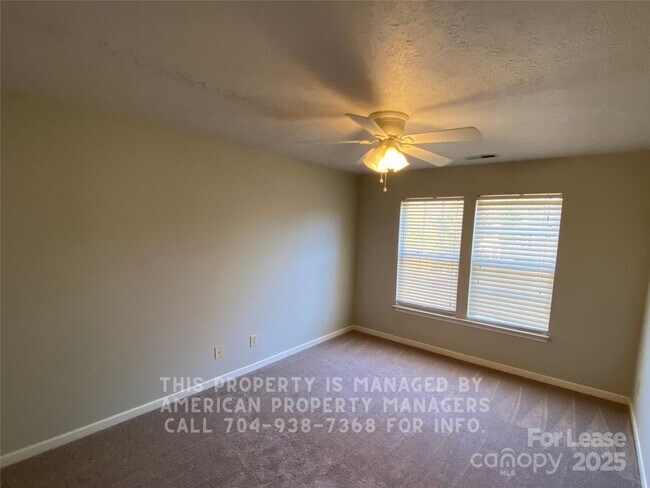 Building Photo - 1596 Matthew Allen Cir