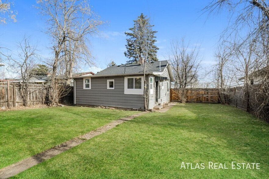 Building Photo - 657 Irving St