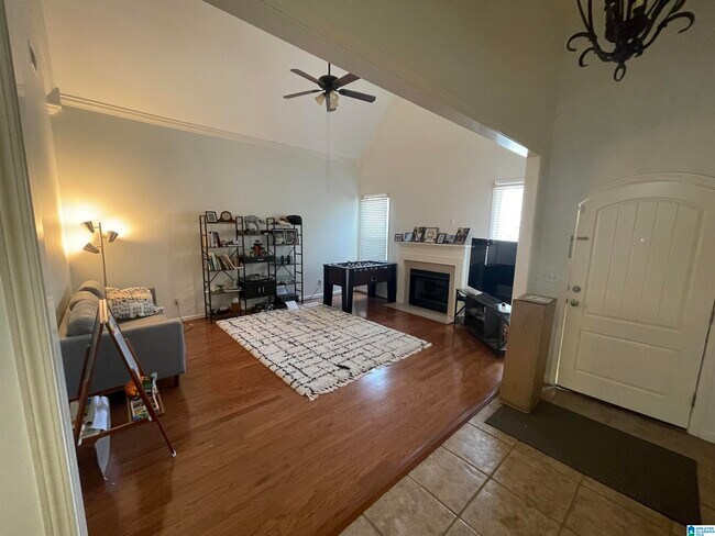 Building Photo - 2420 Abbeyglen Pl