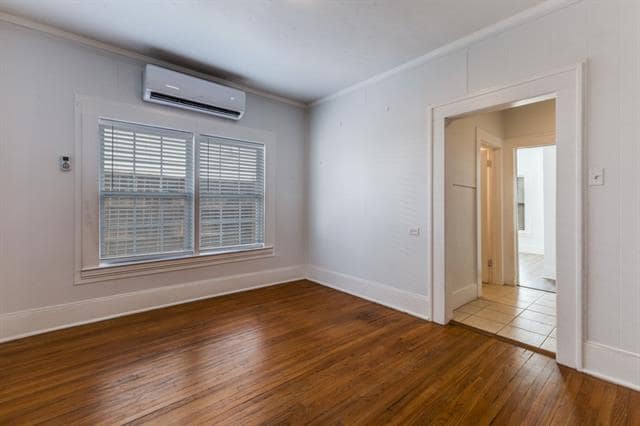 Building Photo - 6012 Richmond Ave