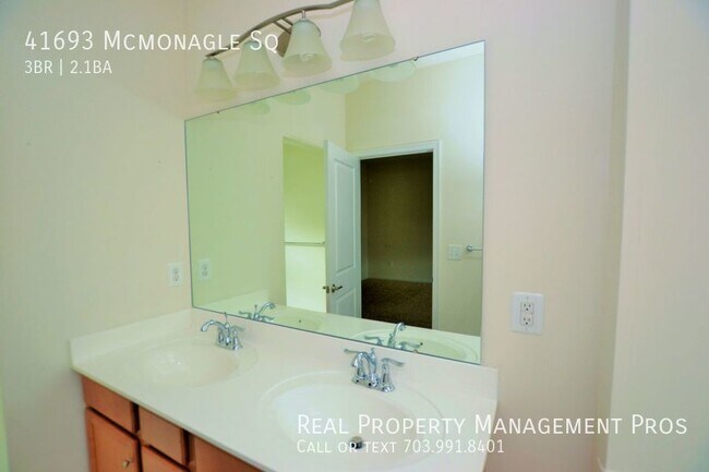 Building Photo - 41693 McMonagle Square