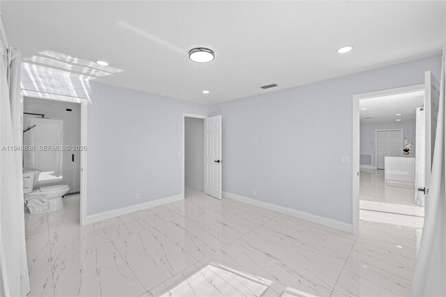 Building Photo - 1720 SW 13th St