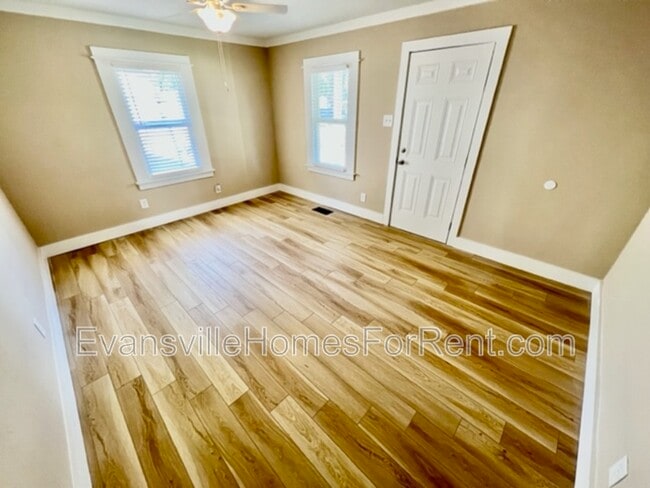 Building Photo - 2325 Margybeth Ave