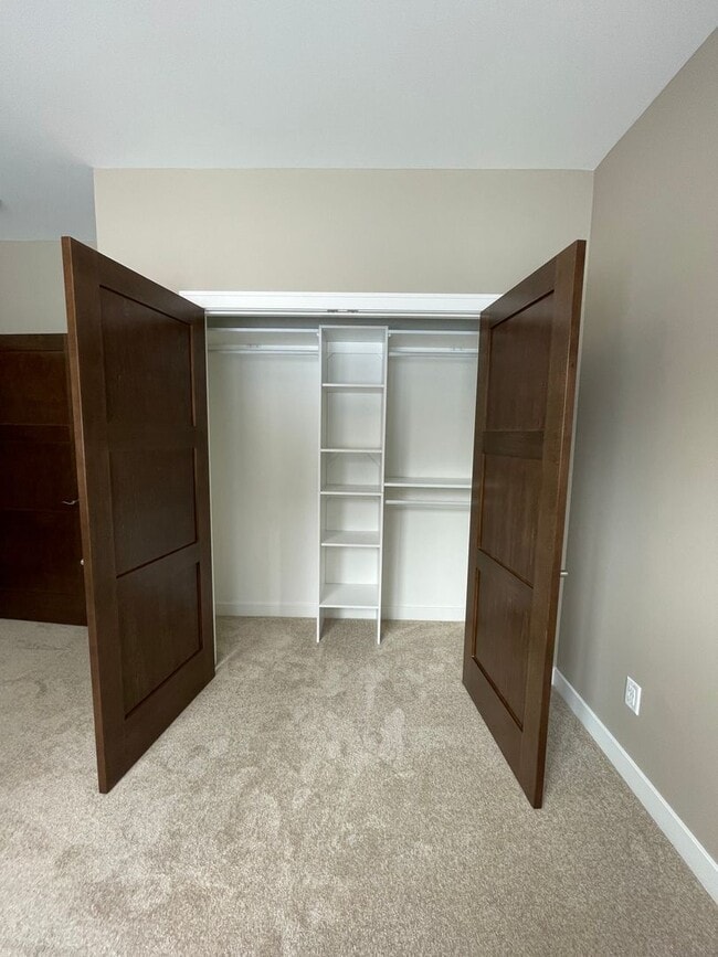 Building Photo - Available Now! 3 Bed 2 Bath Beautiful New Construction Townhome in Hermantown