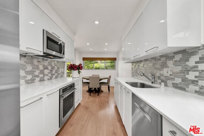 Building Photo - 4720 Park Granada
