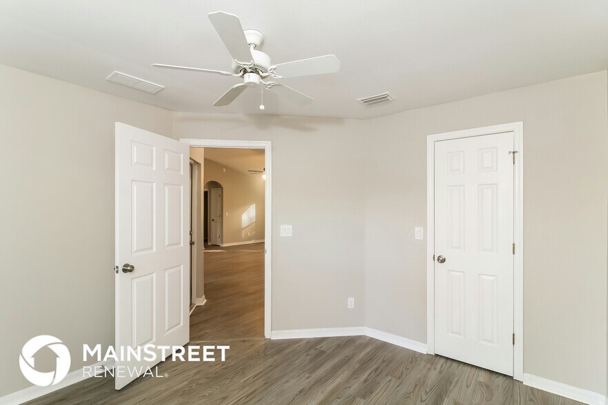 Building Photo - 7470 Franzino Ave