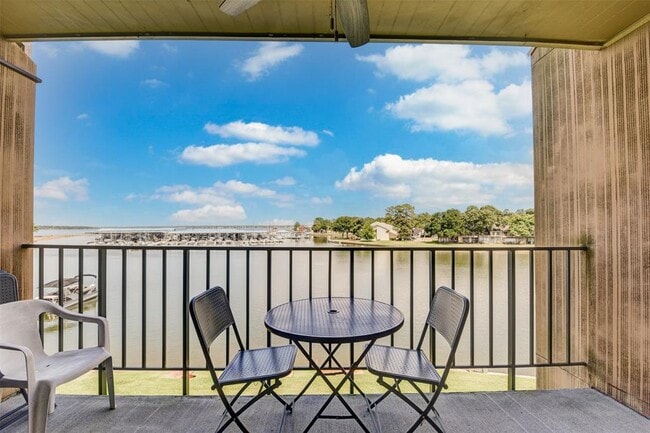 Primary Photo - 12600 Melville Dr