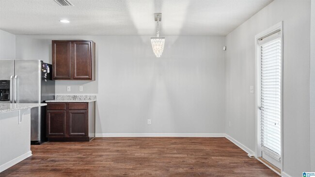 Building Photo - 3821 Kendall Brook Dr