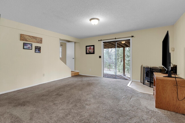 Building Photo - 9209 William Cody Dr