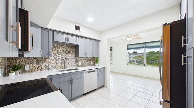 Building Photo - 2454 Australia Way E