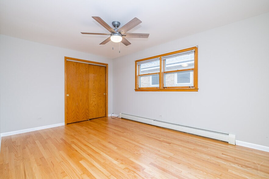 Building Photo - 5017 N Menard Ave