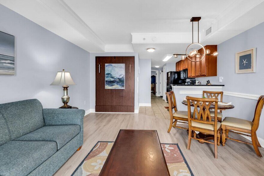 Building Photo - 2600 N Ocean Blvd