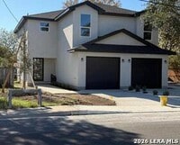 Building Photo - 2610 Woodbury St