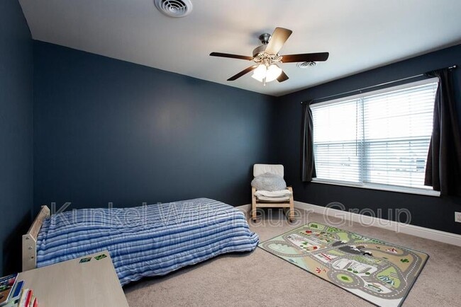 Building Photo - 2724 Ambridge Dr