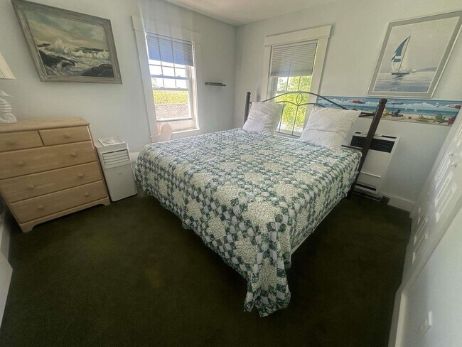 Building Photo - 7 Williams St