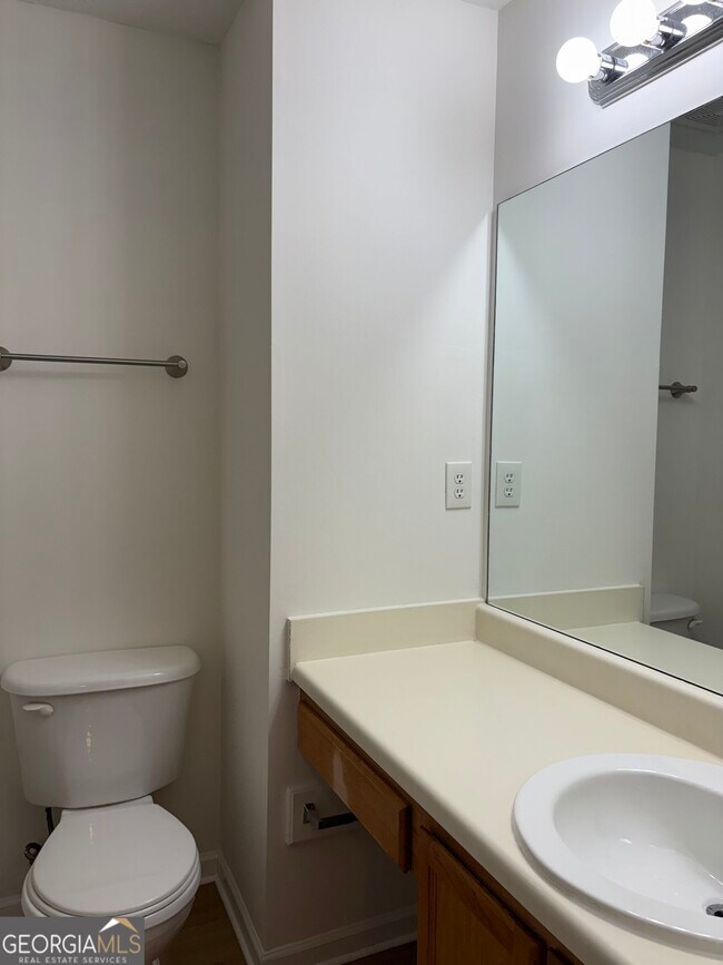Building Photo - 4601 Logan Way