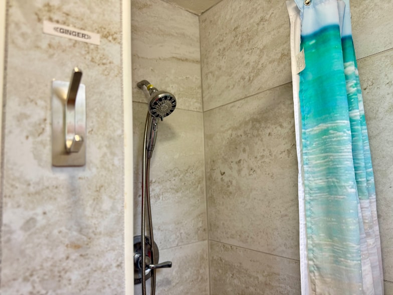 Building Photo - 1125A 2nd Ave