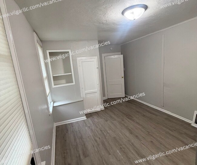 Building Photo - 4200 Jefferson St