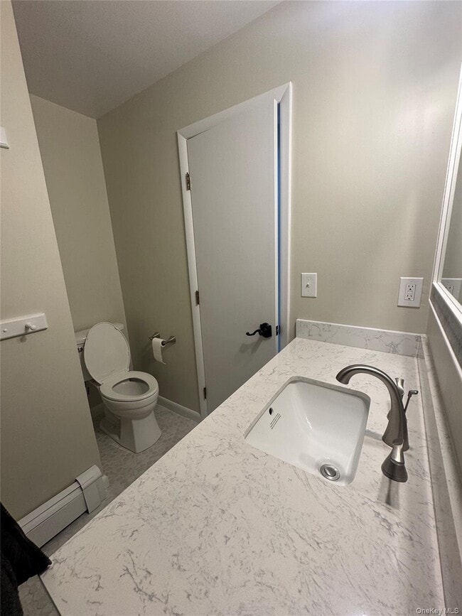 Building Photo - 28 Lakeview Dr