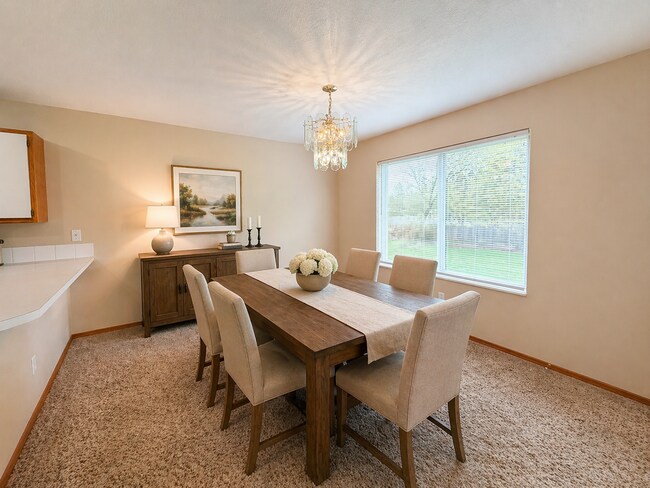 Building Photo - 42 E Hastings Rd