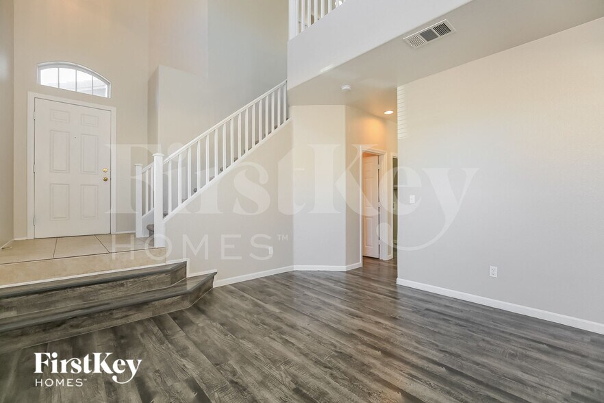 Building Photo - 8125 Starling View Ct