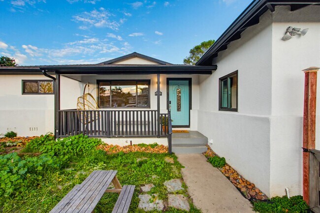 Building Photo - 1418 Marshall St