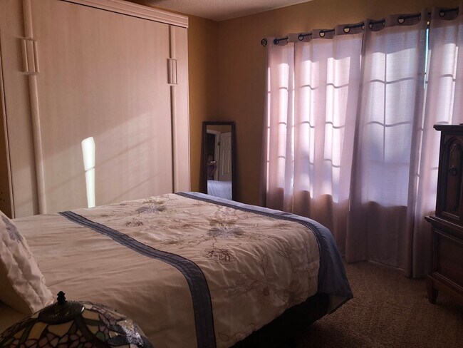 Building Photo - Manor 1485A Seasonal Rental