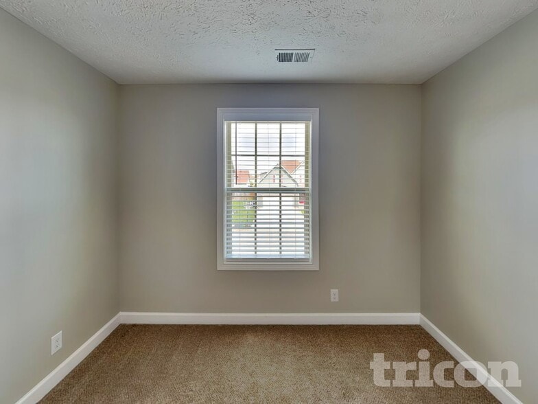 Building Photo - 3772 Windhaven Dr