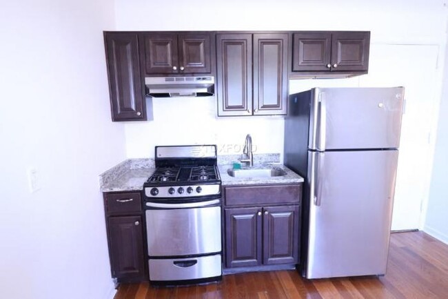 Building Photo - 1 bedroom in Queens NY 11354