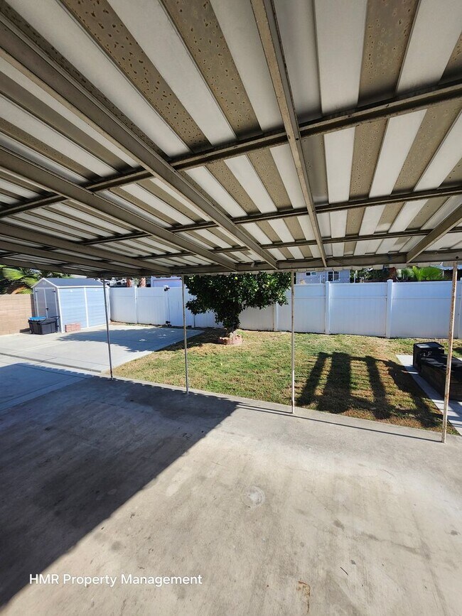 Building Photo - Newly Remodeled Home in Pomona