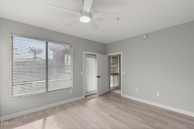 Building Photo - 11680 E Sahuaro Dr