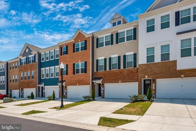 Building Photo - 5050 MacDonough Pl