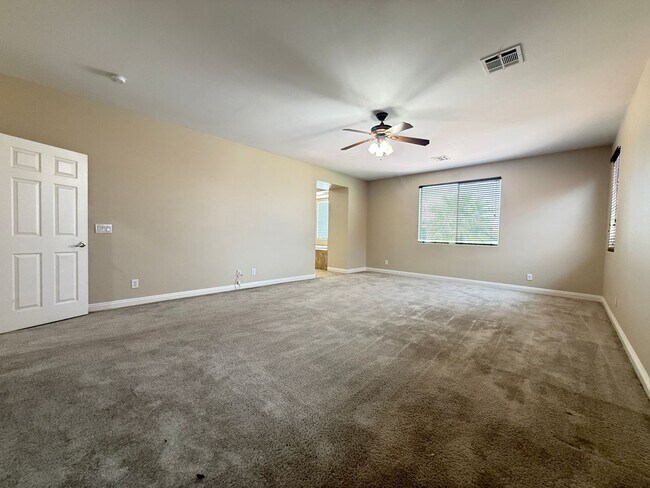 Building Photo - 116 Augusta Course Ave