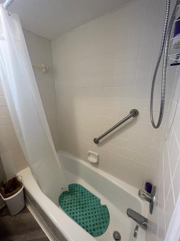 Building Photo - 7312 Seawall Blvd